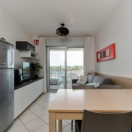 Venersuite, Con Piscina & Posto *
