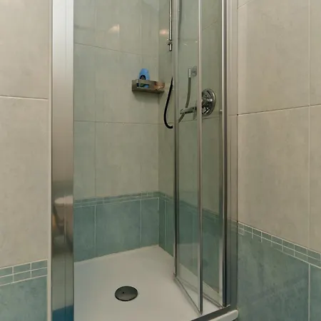 Venersuite, Con Piscina & Posto