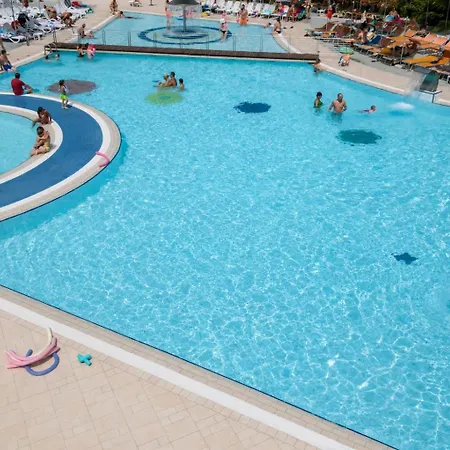 Venersuite, Con Piscina & Posto